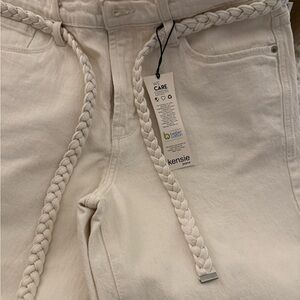 Kensie off-White Braided Belt Jeans